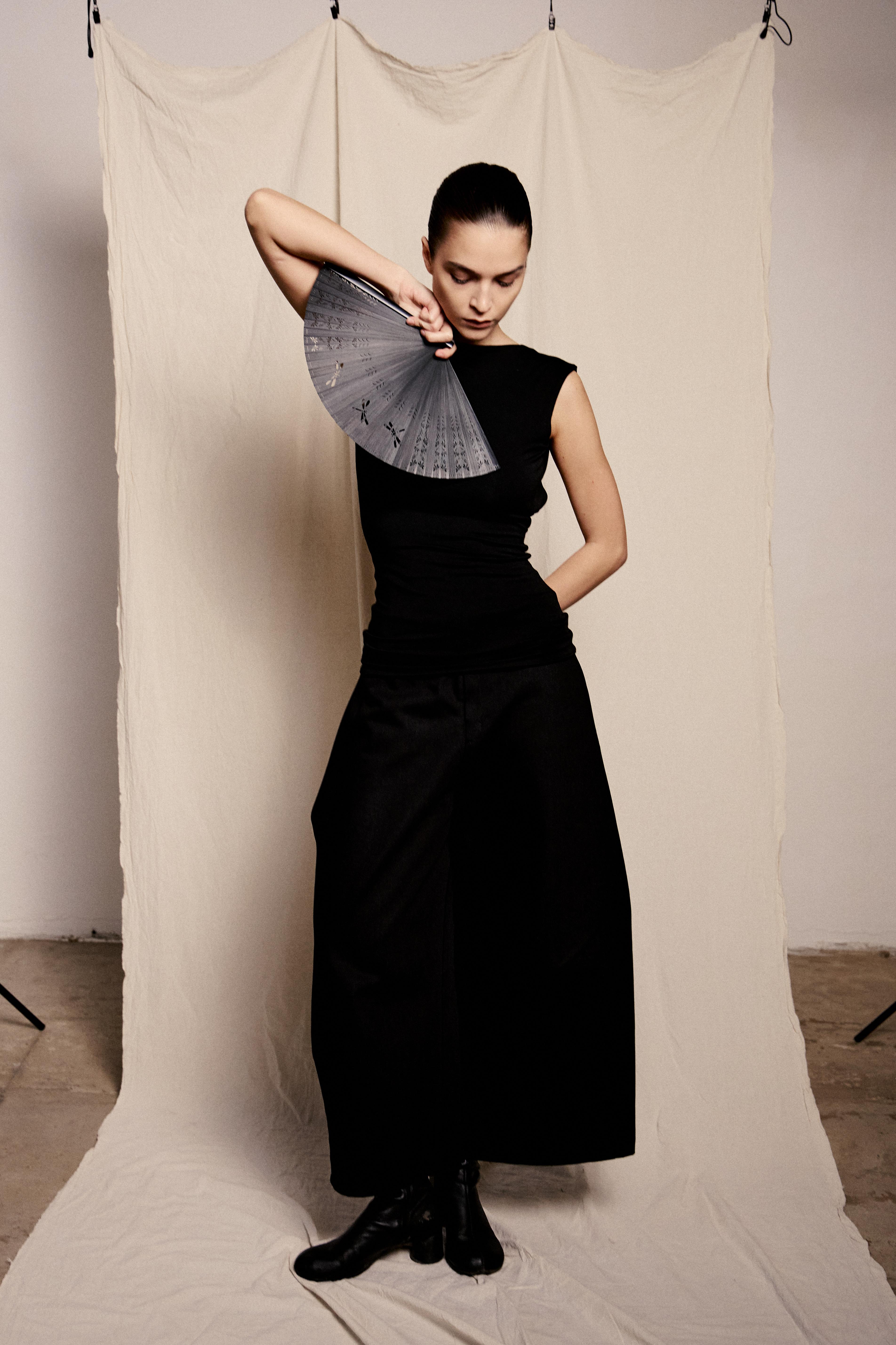 Samarina lookbook 2025 frame 3